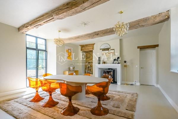 Entre Saint-Lô et Bayeux, manoir du XVIIIème siècle avec piscine, tennis et installations équestres