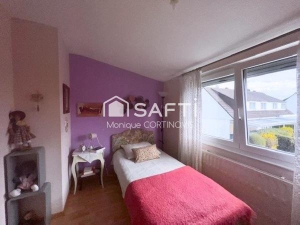 Jolie maison de 5 pièces  avec garage et cave située à Rosenau