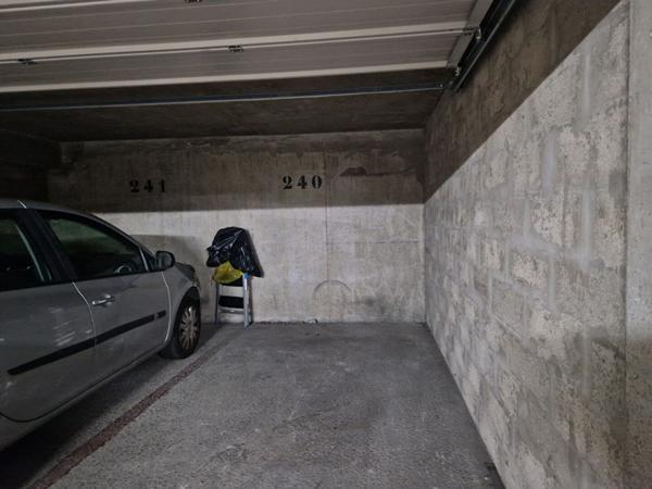 Parking / box 10 m2