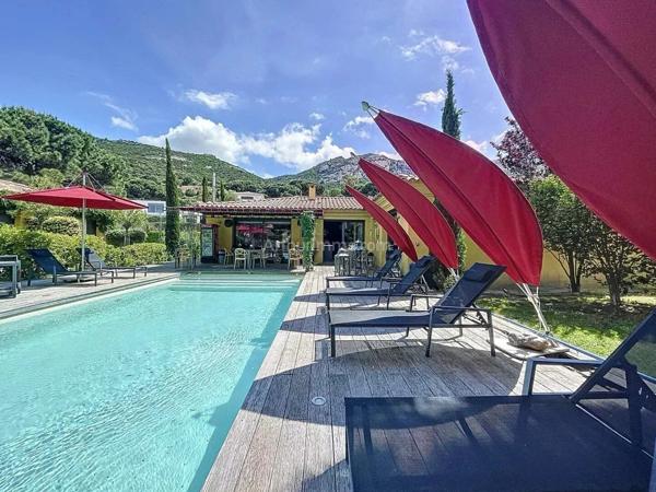 Vente Villa 7 pièces 215 m2 à Calvi