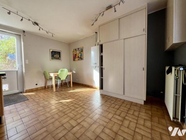 BEAUX ESPACES- proche commerces