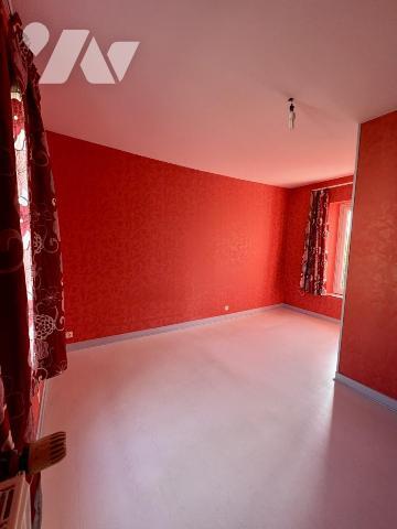 BEAUX ESPACES- proche commerces