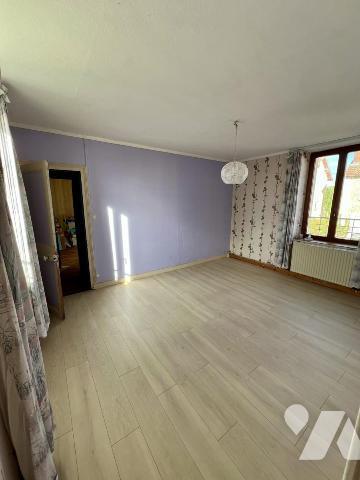 BEAUX ESPACES- proche commerces