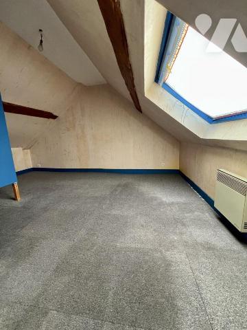 BEAUX ESPACES- proche commerces