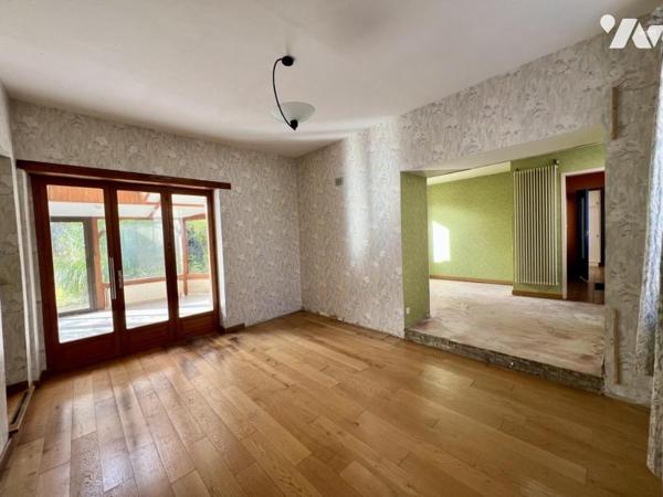 BEAUX ESPACES- proche commerces