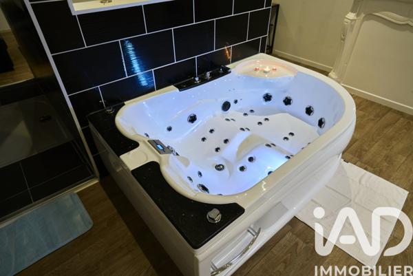 Immeuble à vendre 242 m² Tourcoing