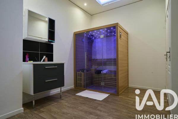 Immeuble à vendre 242 m² Tourcoing