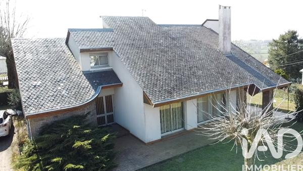 Maison à vendre 7 pièces 205,74 m² Rieupeyroux