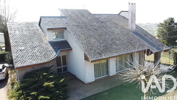 Maison à vendre 7 pièces 205,74 m² Rieupeyroux
