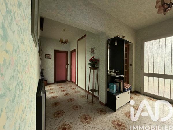 Maison à vendre 7 pièces 205,74 m² Rieupeyroux
