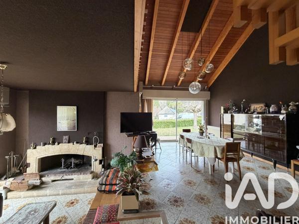 Maison à vendre 7 pièces 205,74 m² Rieupeyroux