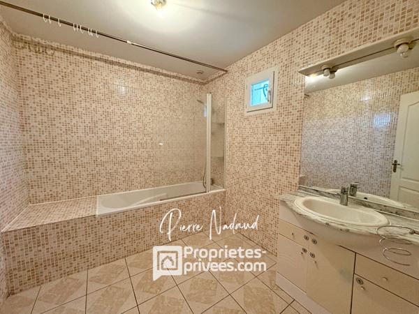 Maison familiale proche de Libourne, au coeur de Saint-Émilion