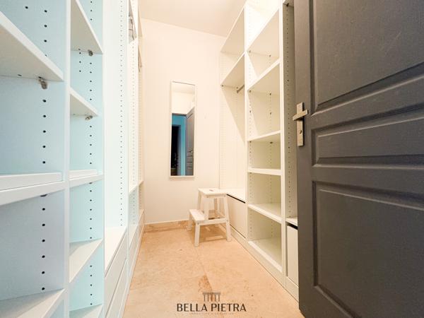 À LOUER - MONTPELLIER - MAISON 257 M² - 6 CHAMBRES - PARCELLE DE PLUS DE 2 000 M2