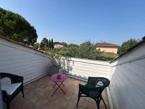 Maison d’architecte avec piscine. Élégance et sérénité à Saint-Didier