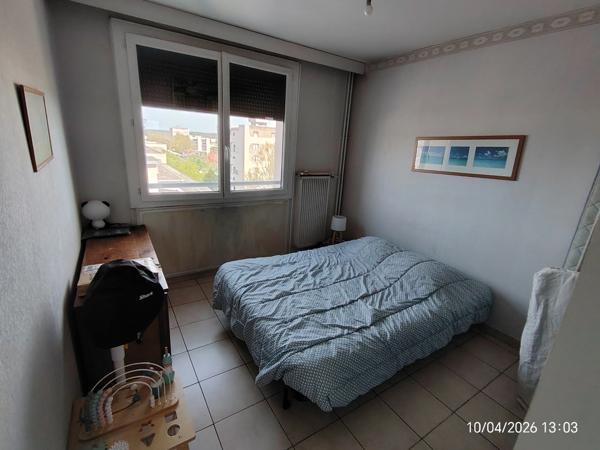 Appartement à vendre 2 ou 3 chambres, 82,92m², 7ème étage, balcon, box, garage, vue sur parc et Vercors, orienté plain Sud VALENCE (26)