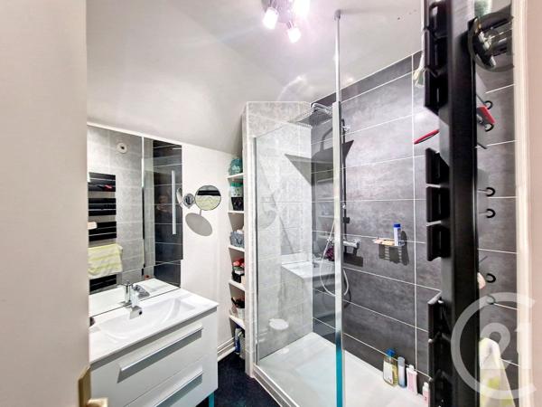 Appartement F3 à vendre  3 pièces - 65,50 m2 MONTEREAU FAULT YONNE - 77