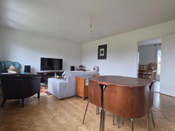 Maison à SAINT-JEAN-D'ANGELY, 17400 - 5 pièces 114m²