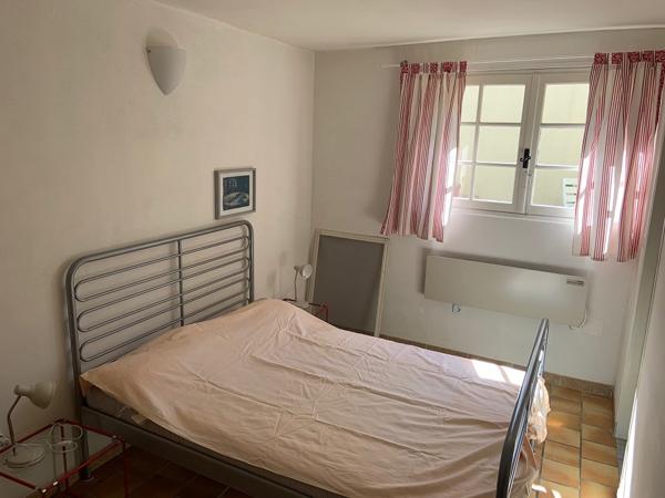 Saint-Ambroix (30500) Maison en pierre 110 m² avec vue panoramique sur 1,1 ha