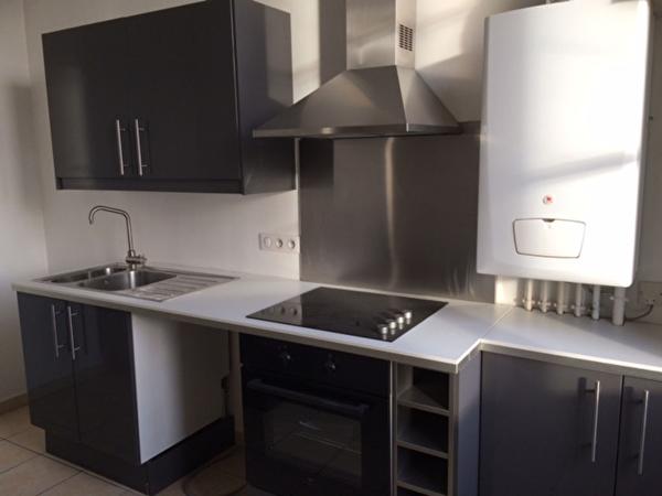 Appartement 2 chambres 68 m² avec Balcon et vue sur le canal de Beaucaire