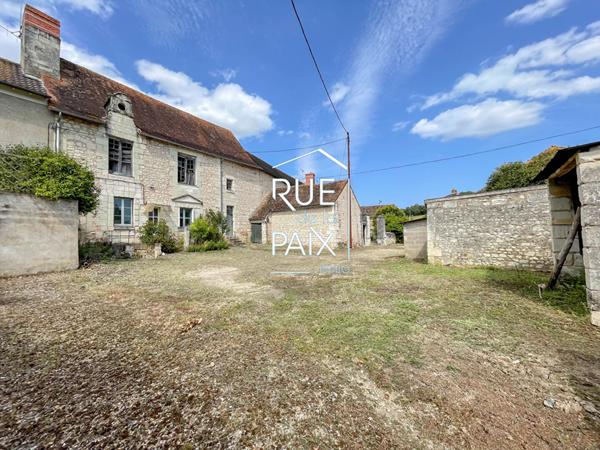 86100 SENILLE SAINT SAUVEUR Le charme et l'authenticité dans cette bâtisse