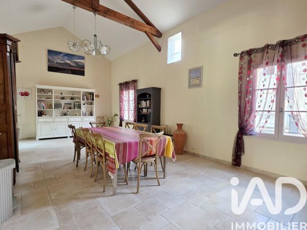 Maison à vendre 12 pièces 380 m² La Couronne