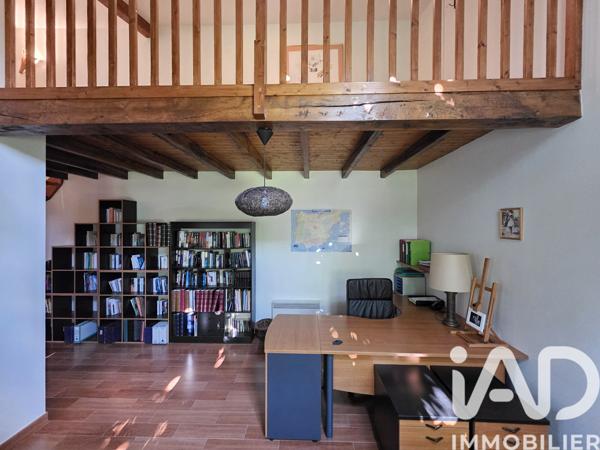 Maison à vendre 12 pièces 380 m² La Couronne