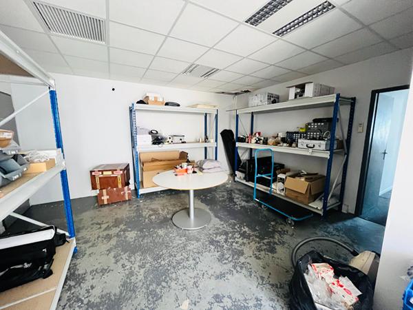 Local commercial Eguilles 105 m2