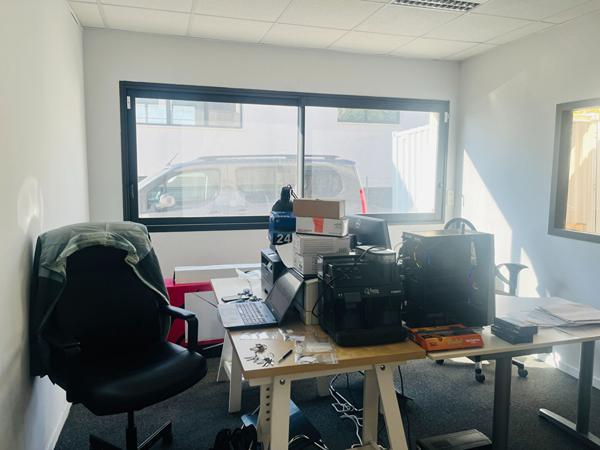 Local commercial Eguilles 105 m2