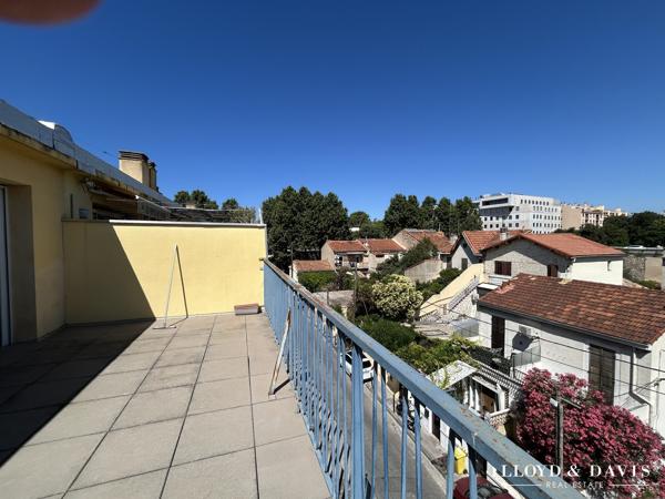 MARSEILLE 13010- T2 AVEC TERRASSE