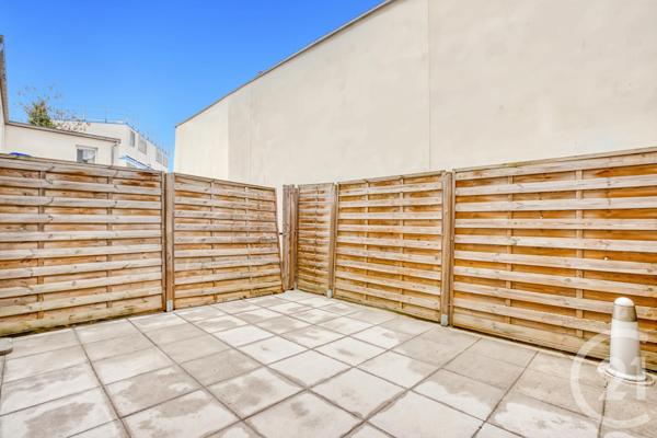 Appartement F3 à vendre  3 pièces - 63 m2 LA COURNEUVE - 93