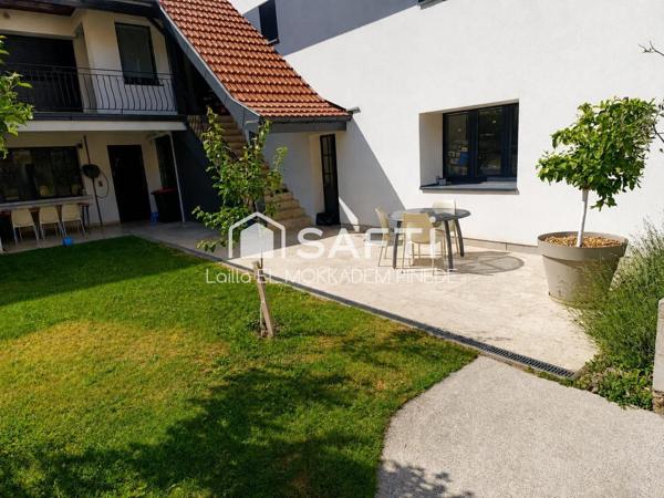Grande maiosn familiale avec jardin, grands volumes et énorme potentiel !