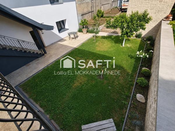 Grande maiosn familiale avec jardin, grands volumes et énorme potentiel !