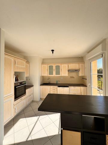 NOAILLES PROCHE MAISON 5 PIECES SEJOUR DOUBLE CUISINE AMENAGEE 3 CHAMBRES SALLE DE BAINS SOUS-SOL TOTAL JARDIN