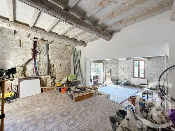 Maison à vendre  6 pièces - 131,04 m 2   BARBENTANE  - 13