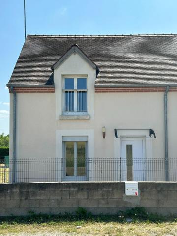 Maison 71 m², 3 pièces, 2 chambres, un bureau, terrasse, jardin, stationnement.