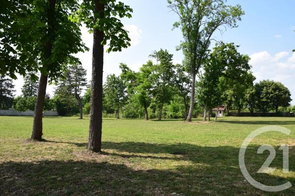 Maison à vendre  7 pièces - 230,37 m2 CHAMPS SUR YONNE - 89