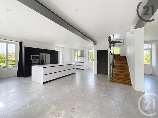 Maison à vendre  7 pièces - 230,37 m2 CHAMPS SUR YONNE - 89