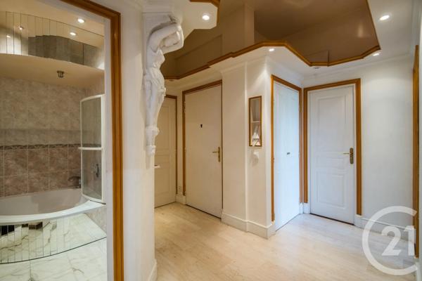Appartement à vendre  3 pièces - 74,89 m 2   NICE  - 06