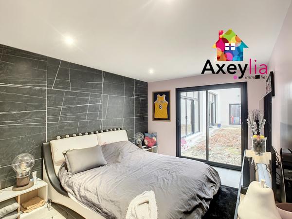 Roanne (42300) A VENDRE - ROANNE CENTRE - LOFT DE 2022 AVEC TERRASSE, GRAND PATIO ET GARAGE