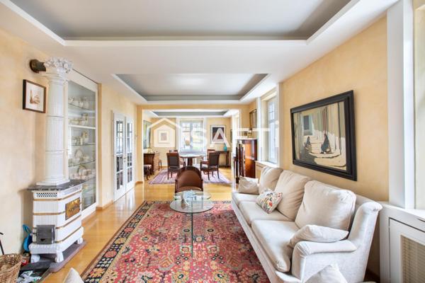 Somptueuse Demeure de Caractère au Cœur de Saint-Louis – 391 m2 de Prestige et de Modularité