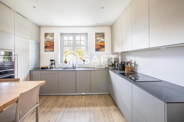 Somptueuse Demeure de Caractère au Cœur de Saint-Louis – 391 m2 de Prestige et de Modularité