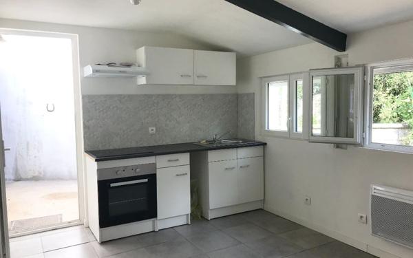 Maison à louer    2 pièces •  Carhaix-Plouguer