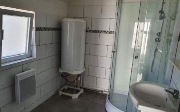 Maison à louer    2 pièces •  Carhaix-Plouguer