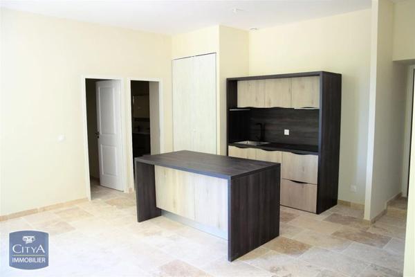 Appartement à louer 3 pièces 63.21m² Gignac-la-Nerthe (13180)