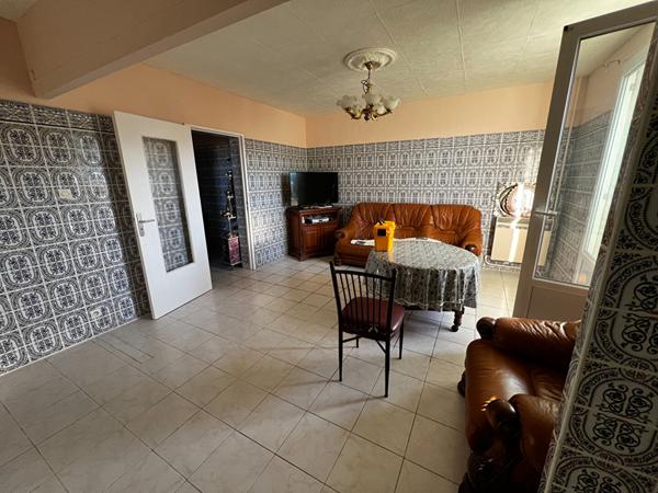 A VENDRE SORGUES Appartement  4 pièce(s)