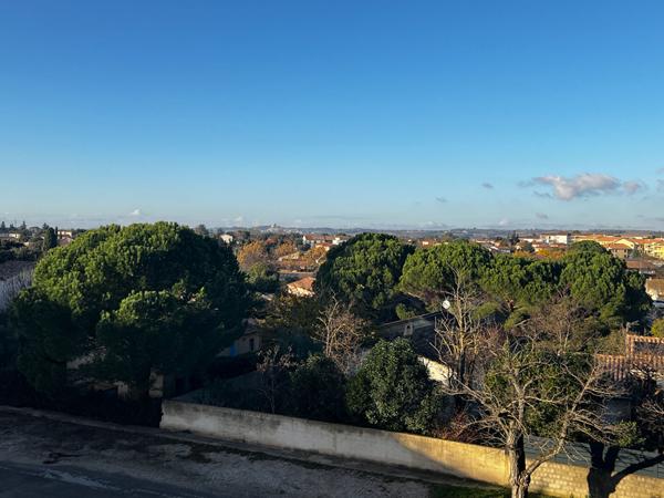 A VENDRE SORGUES Appartement  4 pièce(s)