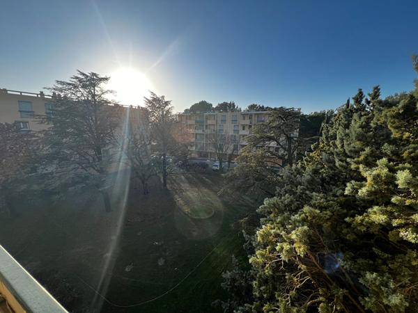 A VENDRE SORGUES Appartement  4 pièce(s)