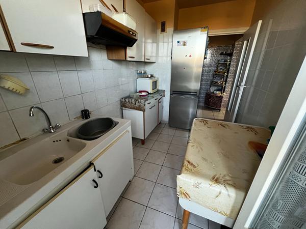 A VENDRE SORGUES Appartement  4 pièce(s)