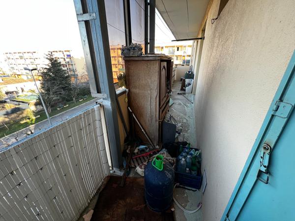 A VENDRE SORGUES Appartement  4 pièce(s)