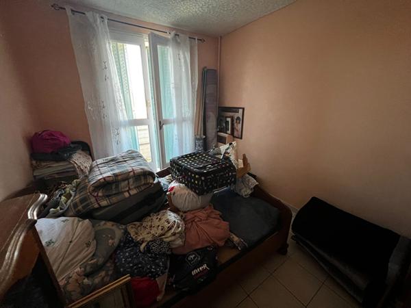 A VENDRE SORGUES Appartement  4 pièce(s)